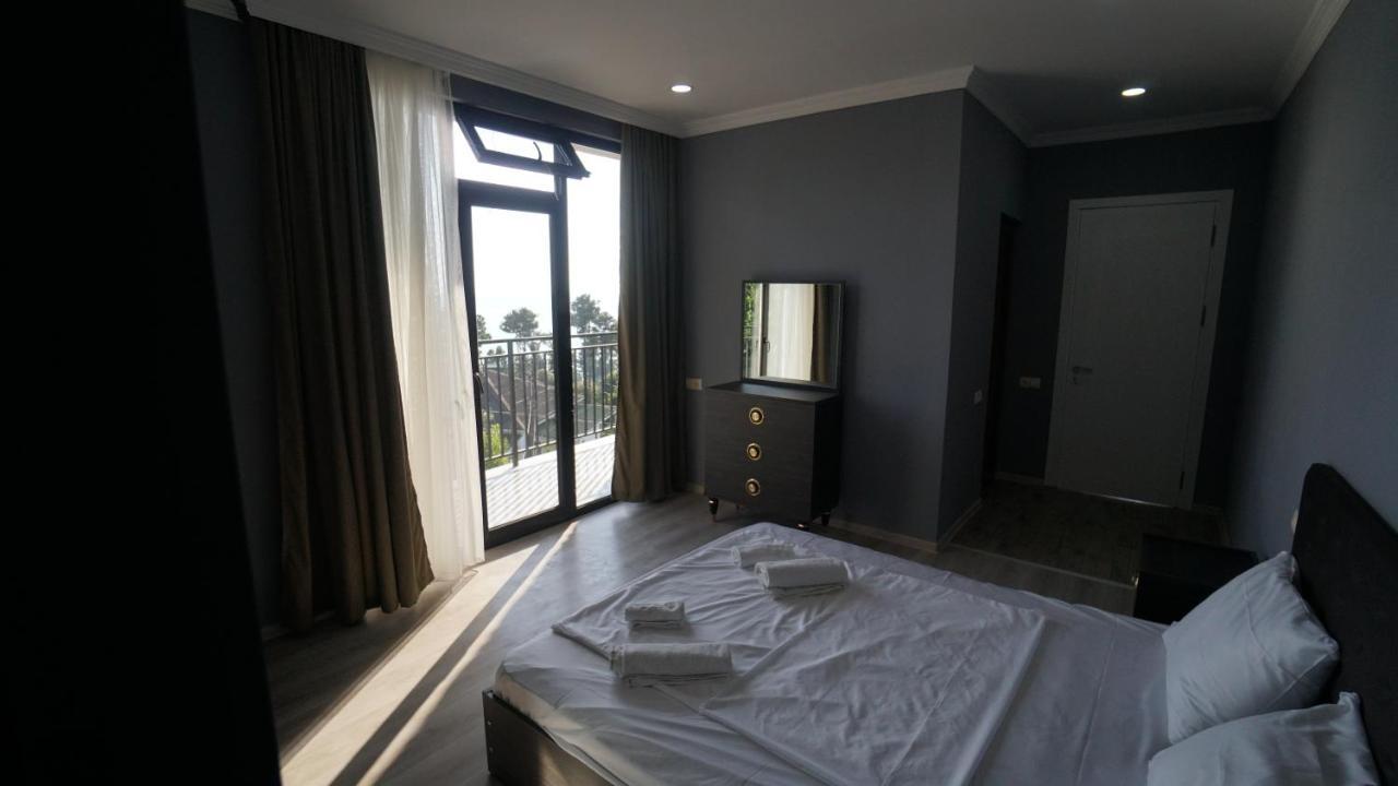 Guest House Etm Махинджаури Экстерьер фото