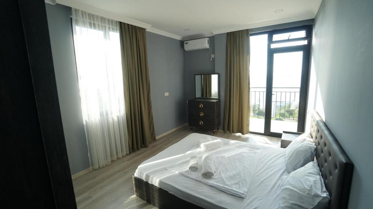 Guest House Etm Махинджаури Экстерьер фото